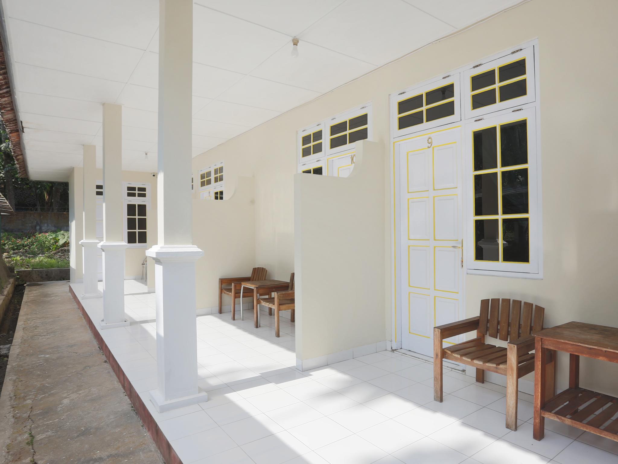 Super Oyo 1959 Penginapan Kepurun Pawana Indonesia Sleman  Exterior foto